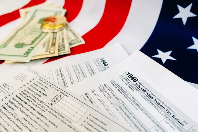 Tax services Tampa - Global Tax Solutions Servicios de impuestos Tampa - SantaTaxes