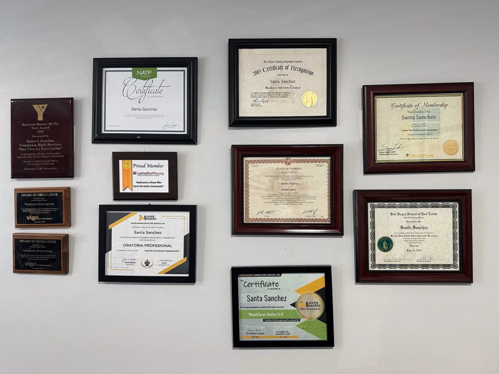 Santa Fedna CPA certifications and professional awards | Certificaciones y reconocimientos profesionales de Santa Fedna CPA